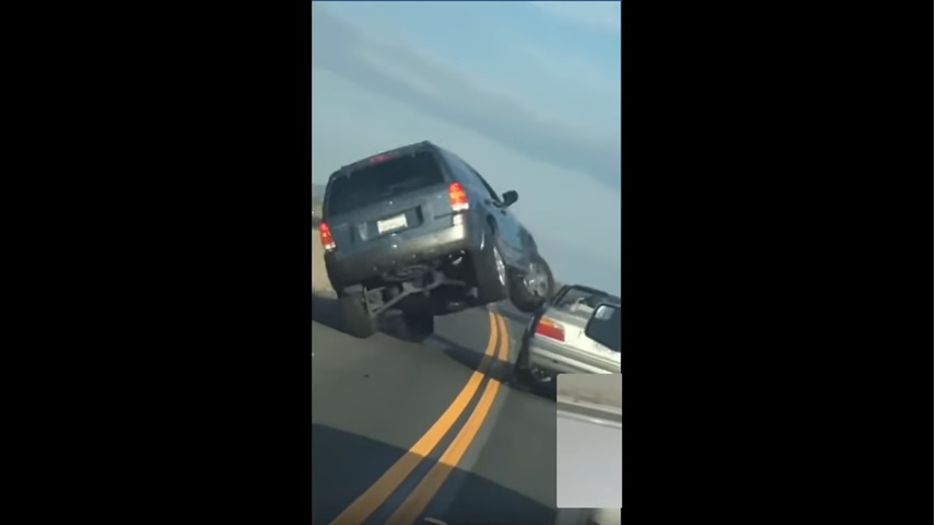 suv vs bmw road rage turns over