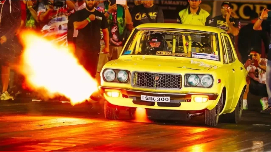 Worlds Best Sounding Rotaries Doing Runs, Burnouts and Donuts! - Turbo ...