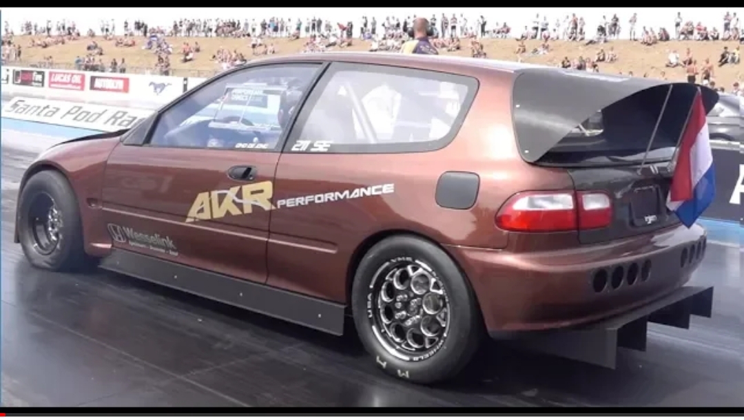645HP B18C4 Honda Civic 1/4 Mile 10.003 145mph Turbo and Stance