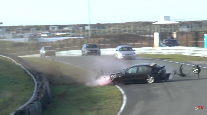 seat leon heavy crash zandvoort