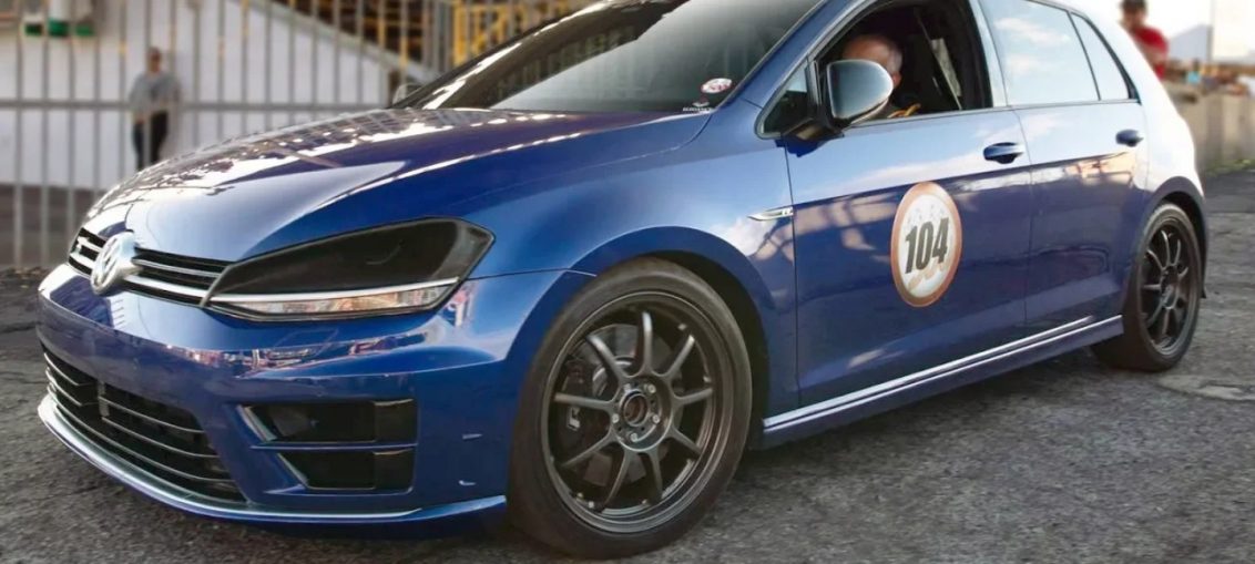 Golf R20 Big Turbo Hellcat