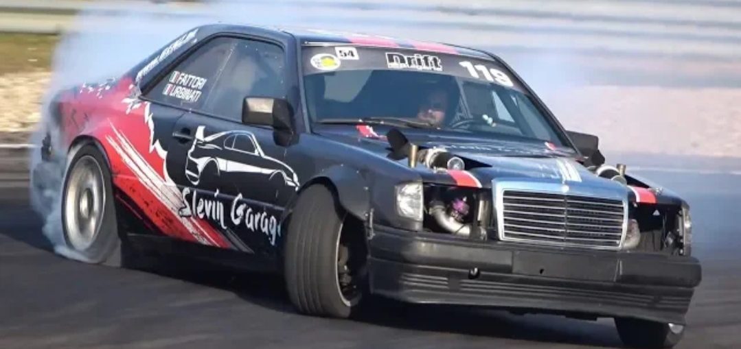 Twin Turbo V8 Mercedes